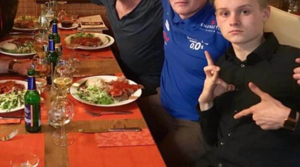 Sohn DIESES deutschen Promis zeigt das 187 Zeichen! Raptastisch