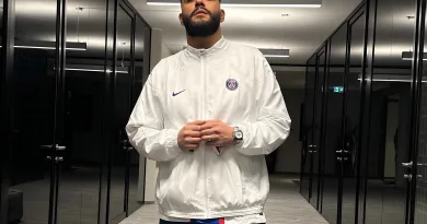 Samra richtet letzte Worte an seinen verstorbenen Vater Samra richtet letzte Worte an seinen verstorbenen Vater