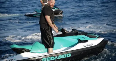 Fler behauptet, er verdient mehr als 90% aller Deutschrapper Fler behauptet, er verdient mehr als 90% aller Deutschrapper