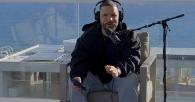 „Ich bin voll rechts (…) aber nicht Rassist“ – Fler gibt politisches Statement ab „Ich bin voll rechts (…) aber nicht Rassist“ – Fler gibt politisches Statement ab