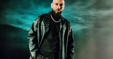 „Lacht mich ruhig aus“ – Kianush arbeitet an einer Zeitmaschine