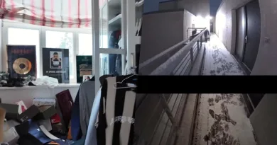 Überwachungsaufnahme zeigt die Einbrecher vor der Wohnung von Samra