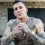 Gzuz ungewohnt emotional: „Wenn ich sie angucke, hab ich ein Kribbeln im Bauch“