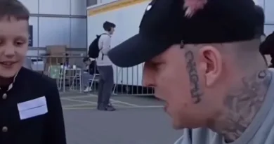 „Du dreckiger Geier“ – Mois macht sich über 20€-Video von Montanablack lustig