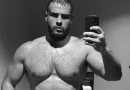 Fat Comedy (26) sucht aktuell nach einem Vertrag für eine MMA-Karriere Fat Comedy (26) sucht aktuell nach einem Vertrag für eine MMA-Karriere