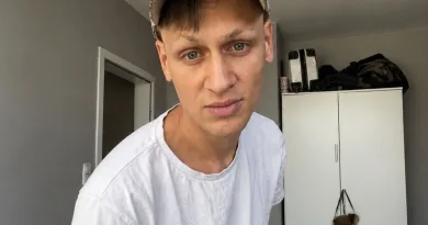 „Muss mir einen Vollzeitjob besorgen“ – Deutschrapper mit den meisten Alben in einem Jahr ist pleite „Muss mir einen Vollzeitjob besorgen“ – Deutschrapper mit den meisten Alben in einem Jahr ist pleite