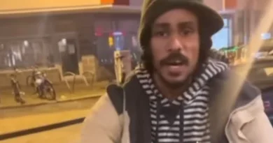 „Holt ihn ins Studio“ – Obdachloser Rapper Mogli geht viral „Holt ihn ins Studio“ – Obdachloser Rapper Mogli geht viral